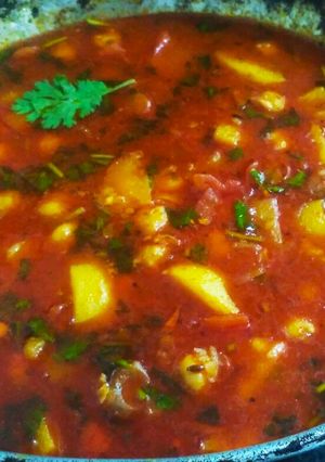 છોલે બટાકા (Chhole Bataka Recipe In Gujarati) રેસીપી મુખ્ય ફોટો