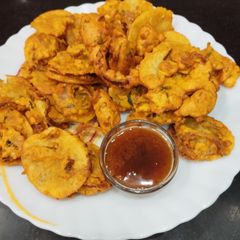 A picture of Onion Pakora.