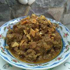 A picture of Lapis daging dadu sederhana.