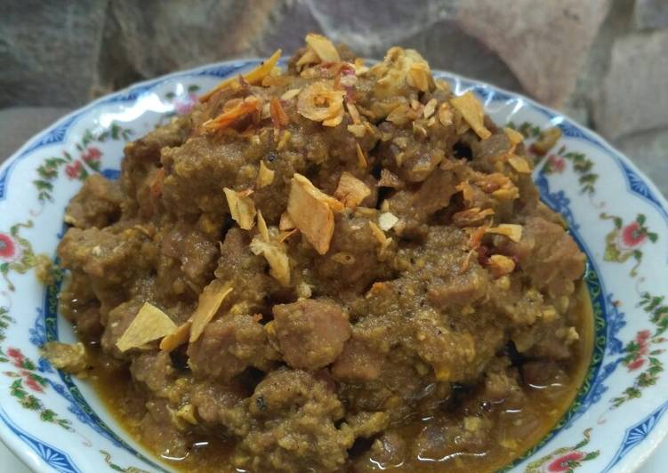 Lapis daging dadu sederhana