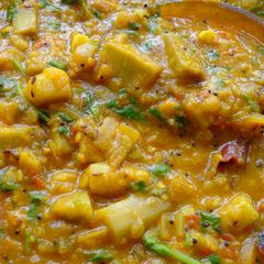 A picture of Lauki Dal (Bottlegourd lentil curry).