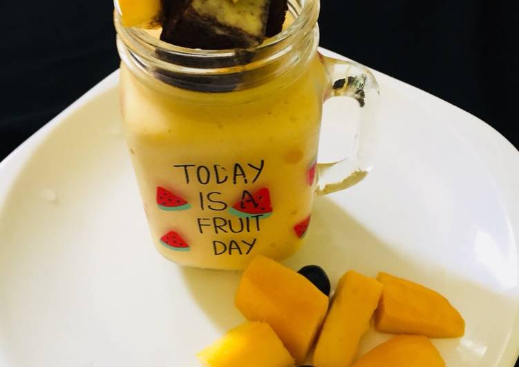 Easiest Way to Prepare Homemade Mango Shake