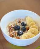 Breakfast bowl - oat and blueberry yogurt