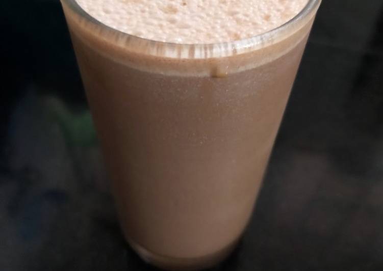 Steps to Make Homemade Chocolate Milk