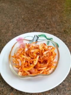 ઓનીયન સળી સલાડ (Onion salad) રેસીપી મુખ્ય ફોટો