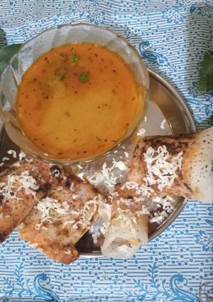 જીની રોલ ઢોસા (Jini Roll Dosa Recipe In Gujarati) રેસીપી મુખ્ય ફોટો