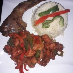 A picture of Chicken Afritada.