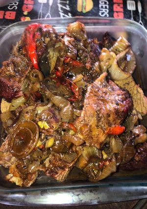 Una foto de Tapa de Asado al Horno!con Vino