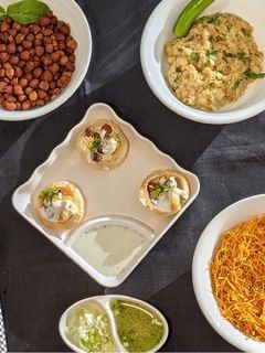 દહીં પૂરી (Dahi Poori Recipe In Gujarati) રેસીપી મુખ્ય ફોટો