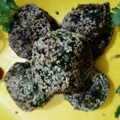 Spinach laddoo A picture of Spinach laddoo.