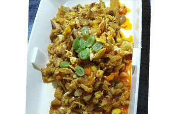 Bagaimana Menyiapkan Ayam Suwir Pedas Manis Level 15 yang Enak Banget