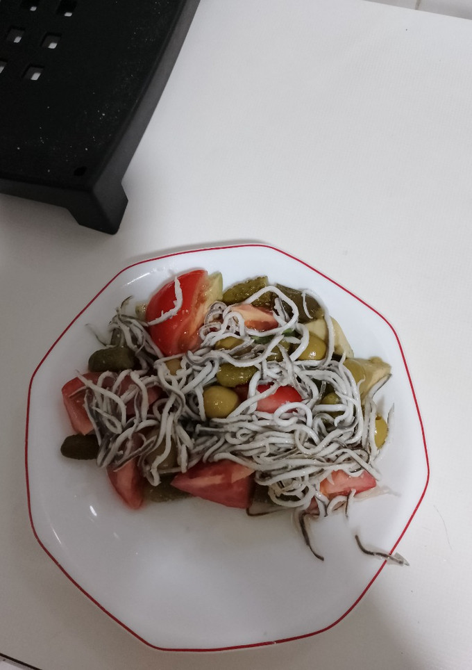 Una foto de Ensalada de gulas