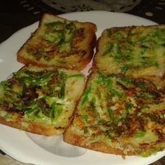 A picture of Bread pizza.
