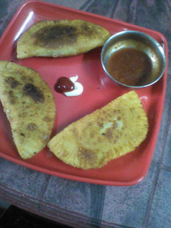 A picture of Paneer veg kachori.