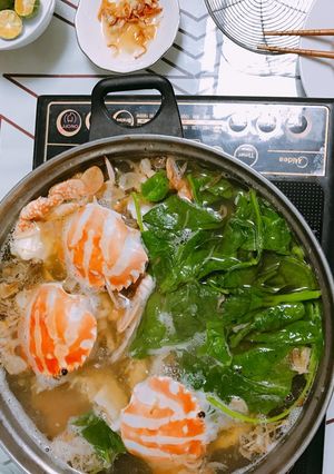 Hình của món Lẩu ghẹ mồng tơi.
