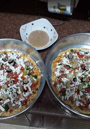 صورة لوصفة بيتزا بالتونة