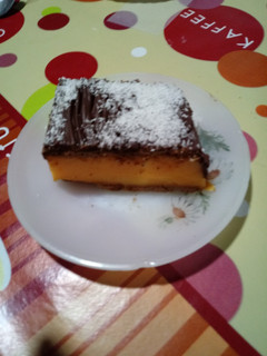 Una foto de Tarta de zumo de mandarina y chocolate