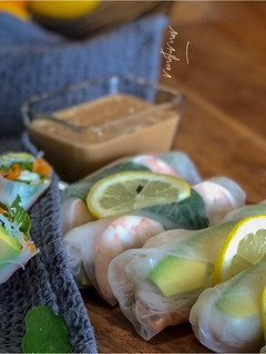 A picture of Vietnamese Spring rolls.