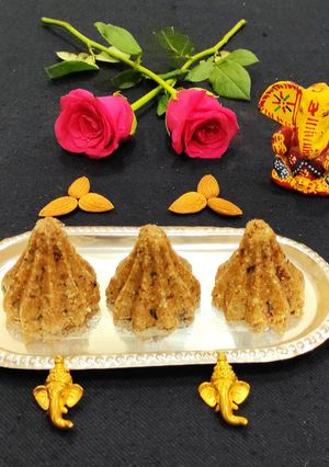 ग्रनोला मोदक (granola modak recipe in Hindi) रेसिपी मुख्य फोटो