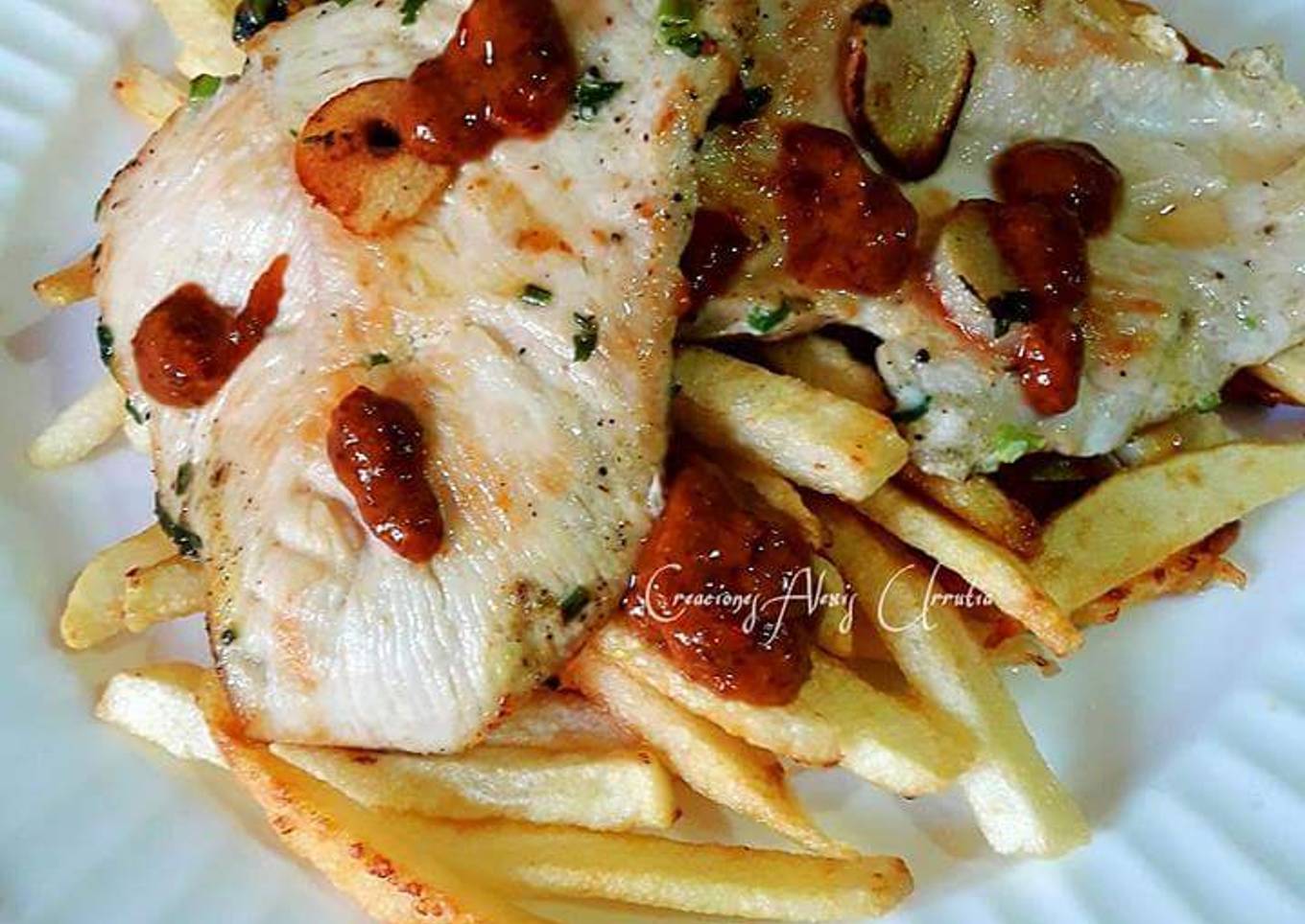 Filetillos de pechuga de pollo perfumados con cúrcuma
