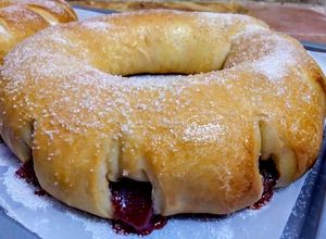 Foto principal de ROSCÓN Relleno con Bocadillo de Guayaba.. !💝