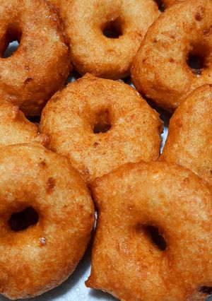 મેંદુવડા(Mendu vada recipe in Gujarati) રેસીપી મુખ્ય ફોટો