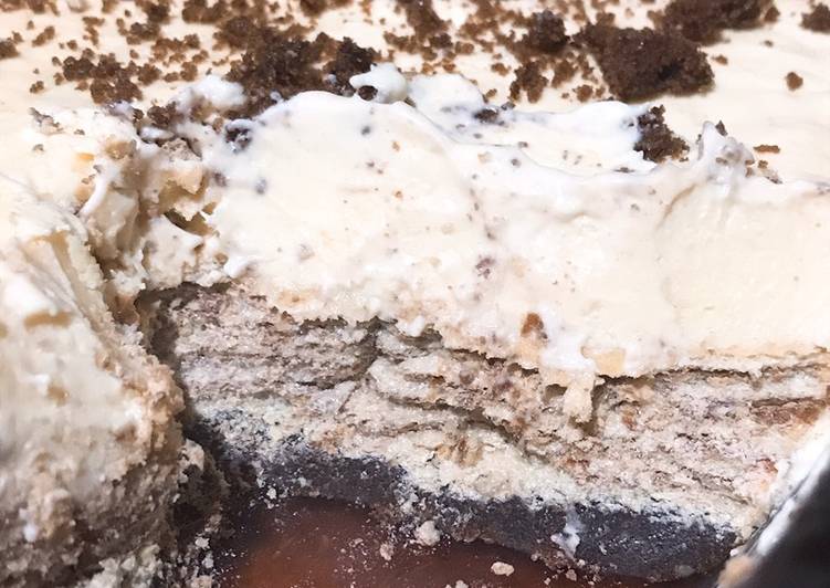 Recipe: Yummy Chocolate Ice cream Cake with Wafer