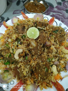 मटन बिरयानी (Mutton Biryani recipe in Hindi) रेसिपी मुख्य फोटो