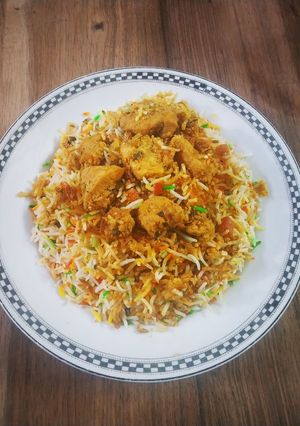 A picture of Chicken Dum Biryani.