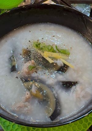 Hình của món Cháo Thịt Băm Trứng Bắc Thảo.