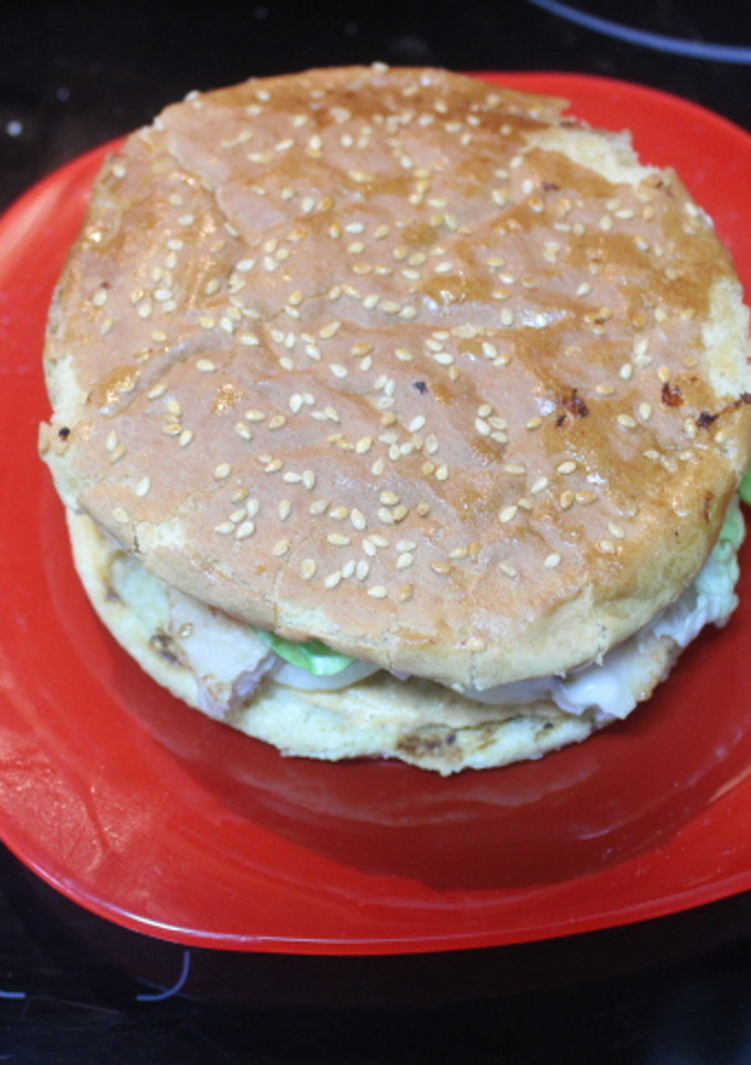 Una foto de Pavo cocido con complejo de hamburguesa