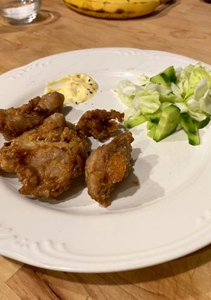 A picture of Karaage Japanese fried chicken.