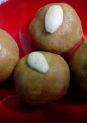 A picture of Biscuitdryfruitladoo.