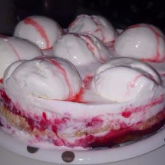 Strawberries cheese cake ice cream A picture of Strawberries cheese cake ice cream.