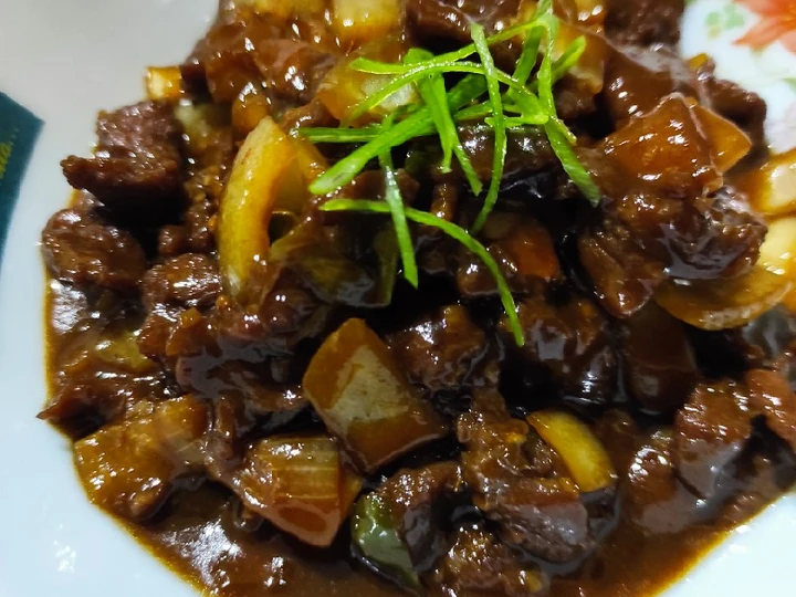 Cara Gampang Menyiapkan Resep Sapi lada hitam yang Bikin Ngiler