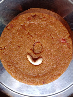 பிரவுன் கேசரி(brown kesari recipe in tamil) செய்முறை முக்கிய புகைப்படம்