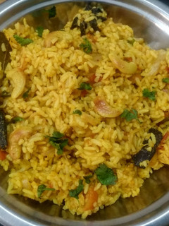தக்காளி புலாவ் (Thakkali pulao recipe in tamil) செய்முறை முக்கிய புகைப்படம்