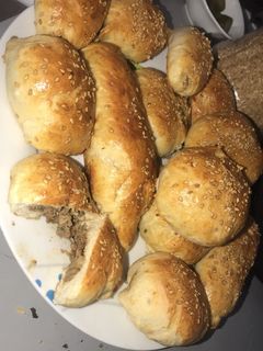 صورة لوصفة الخبز المحشي باللحم المفروم