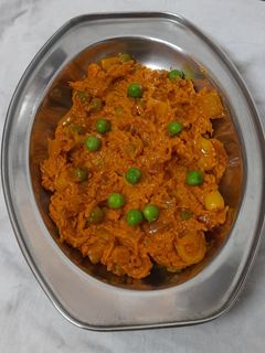 લીલી હળદર નું શાક (Lili Haldar Shak Recipe In Gujarati) રેસીપી મુખ્ય ફોટો
