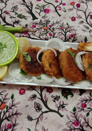 A picture of Cheese Raw Banana cutlet.