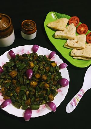 A picture of Aloo Bhindi.