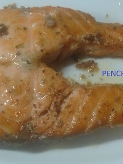 Una foto de Salmón en adobo picante a la plancha