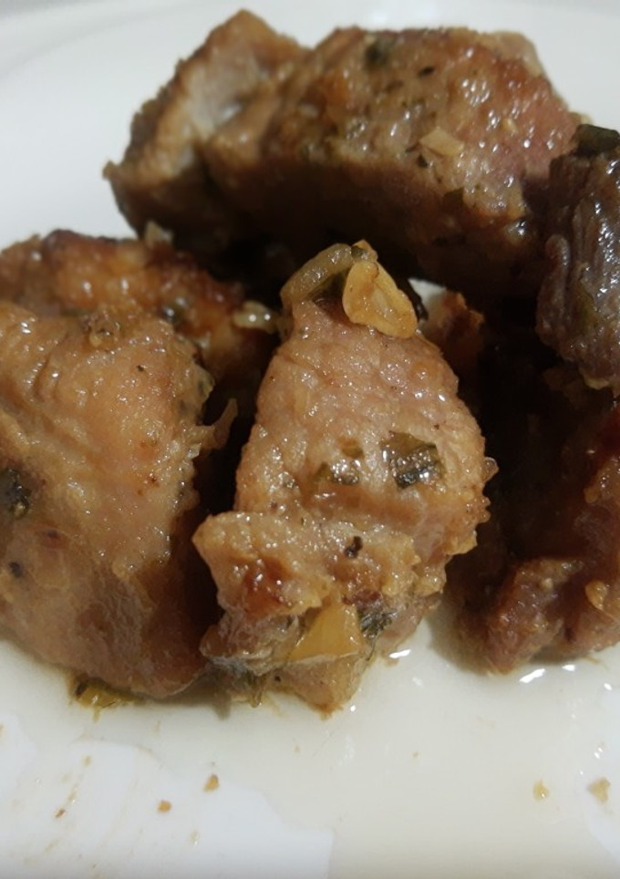 Una foto de Masas de cerdo en aceite