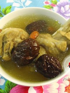 ♡宛の美好”食“光 ✿ 當歸黑棗枸杞燉雞湯 的食譜成品照片