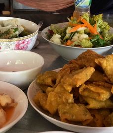 hoành thánh chiên chay