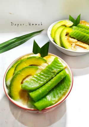 Foto resep Es Bongko Ati Pari (Topping Alpukat dan Roti Tawar)