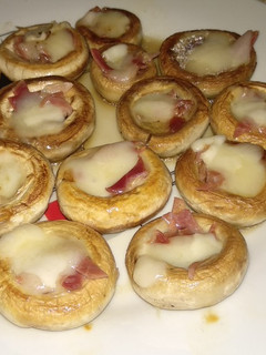 Una foto de Champiñones rellenos
