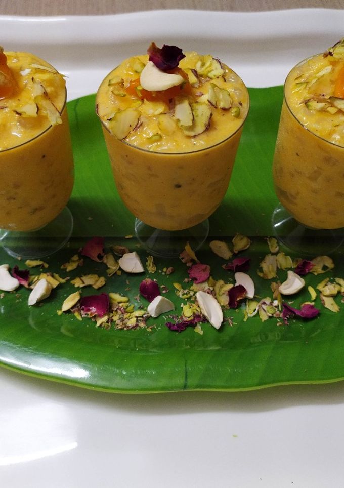 મેંગો સાગો પુડિંગ :(mango sago puding recipe in Gujarati) રેસીપી મુખ્ય ફોટો