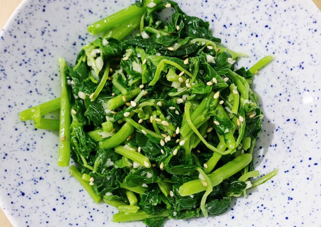 Sigeumchi Namul (Spinach Side Dish) 시금치나물