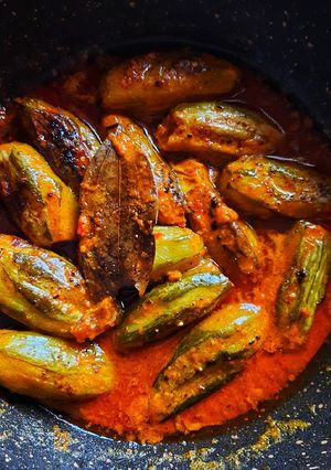 নিরামিষ পটলের দোর্মা (niramish potoler dorma recipe in Bengali) রেসিপির প্রধান ছবি
